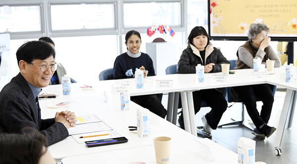 다문화가족 교류소통공간에서 결혼이주여성 간담회가 지난 10일 열렸다.